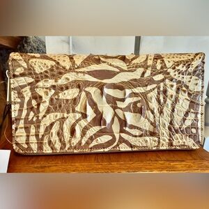 Brahmin Brown gold & cream  Croc-Embossed ID Wallet new with tags
